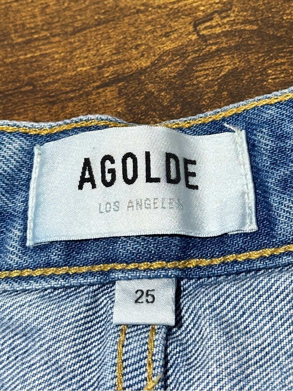 Agolde Parker Short Vintage Cut Off Short in Chorus Wash - Picture 5 of 11